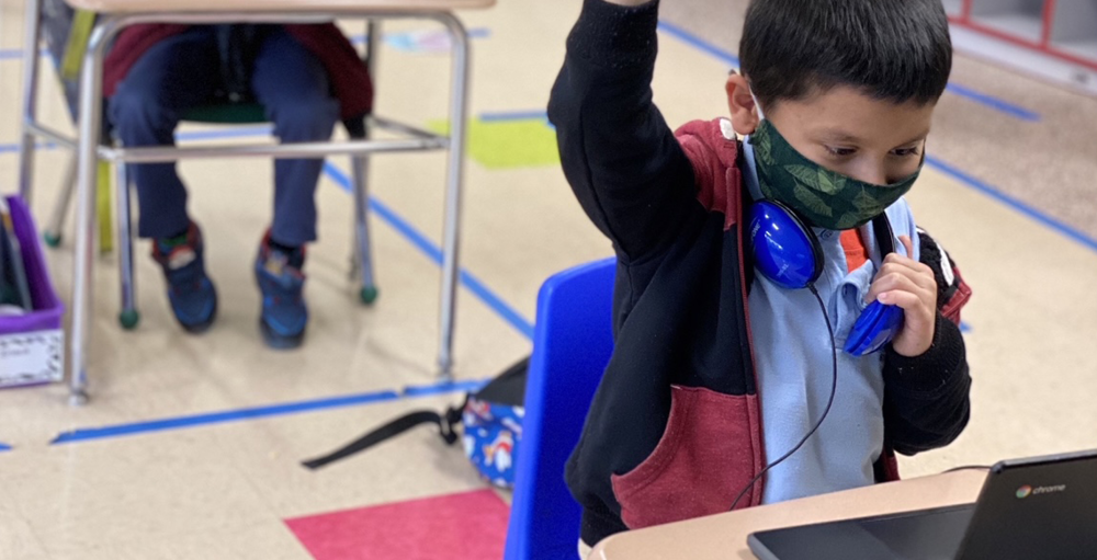 The first grade students at Syracuse Academy of Science and Citizenship school practiced their listening and learning skills using the program Kahoots. The first grade students at Syracuse Academy of Science and Citizenship school practiced their listening and learning skills using the program Kahoots.